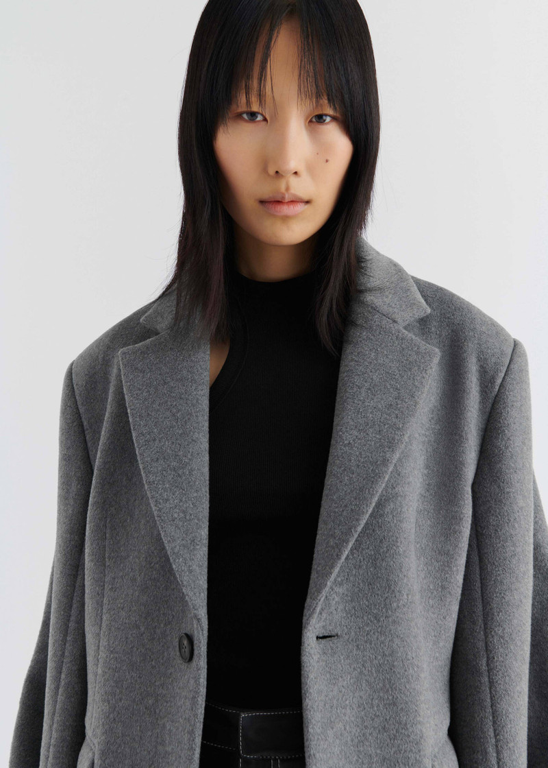 Arlo Blazer 5