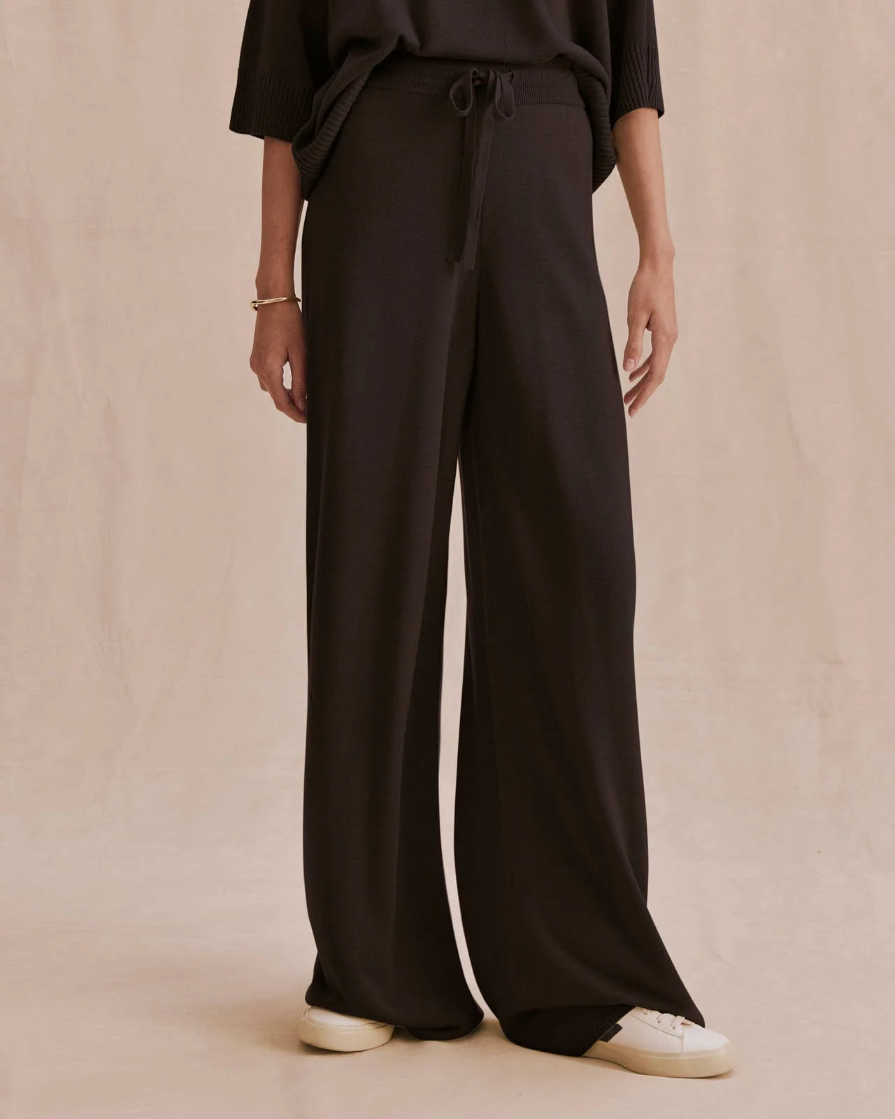 Georgie Pant - 1