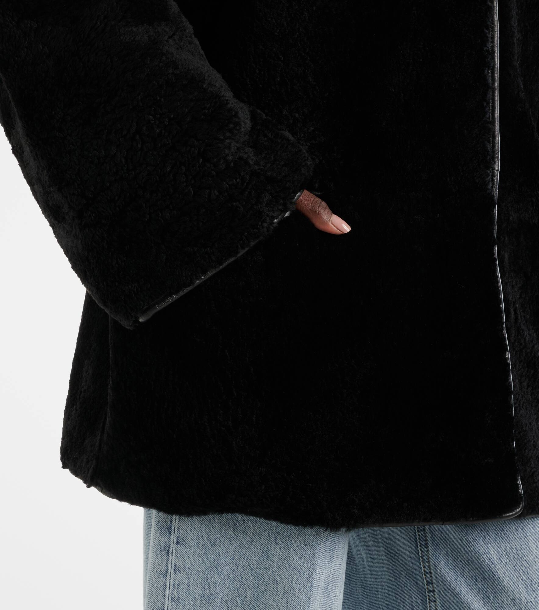 Oversized shearling jacket - 5