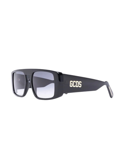 GCDS logo-print rectangular frame sunglasses outlook