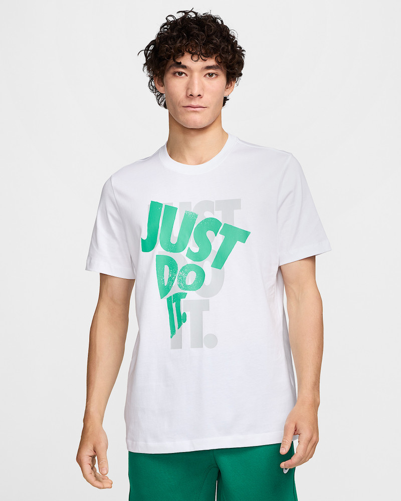 Nike Sportswear Men's T-Shirt 1