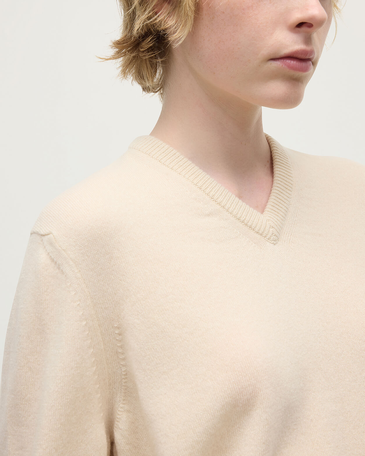 Classic Cashmere Cream V Neck Jumper - 5