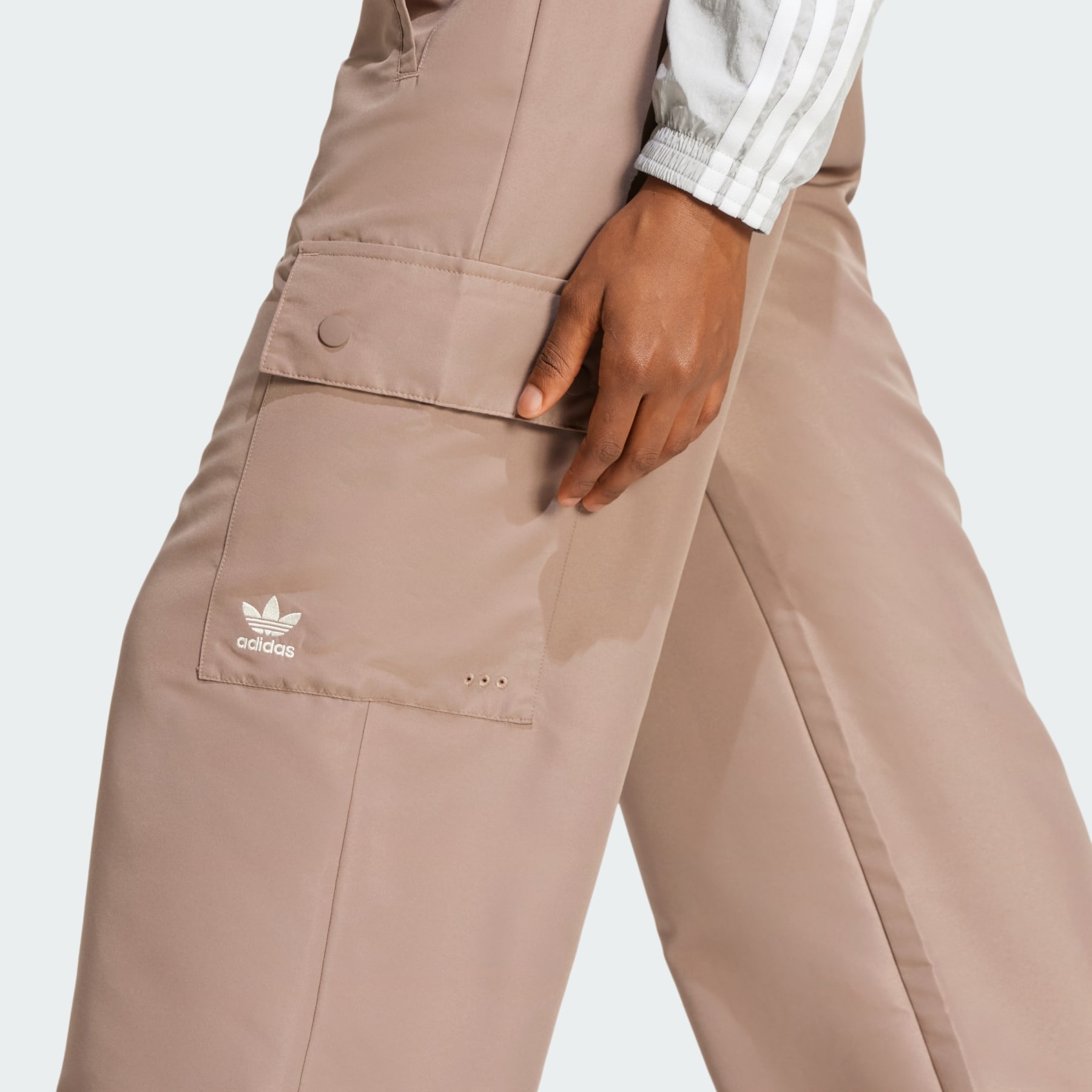 Essentials Woven Cargo Pants - 6