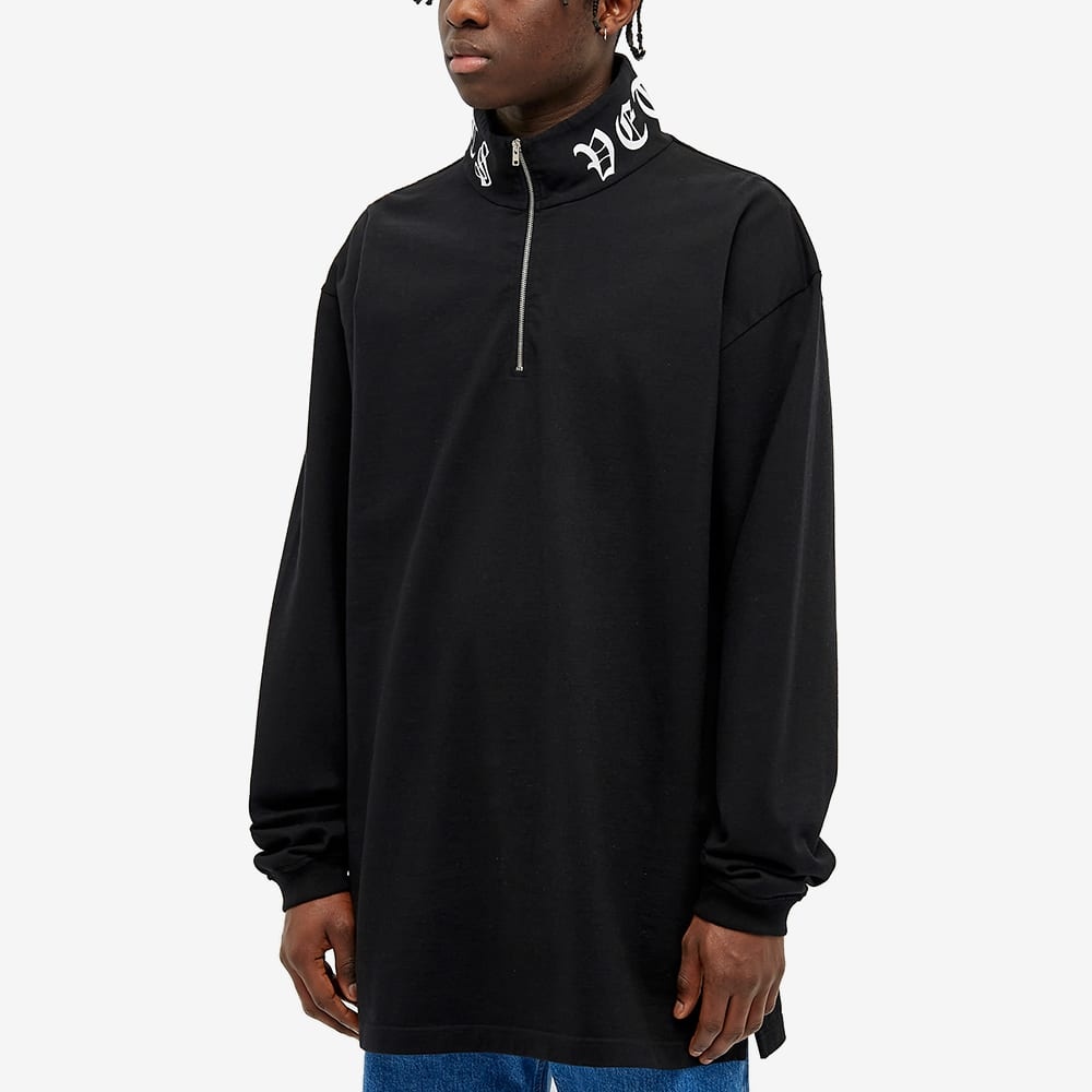 VETEMENTS Oversized Gothic Logo Zip Turtleneck - 4