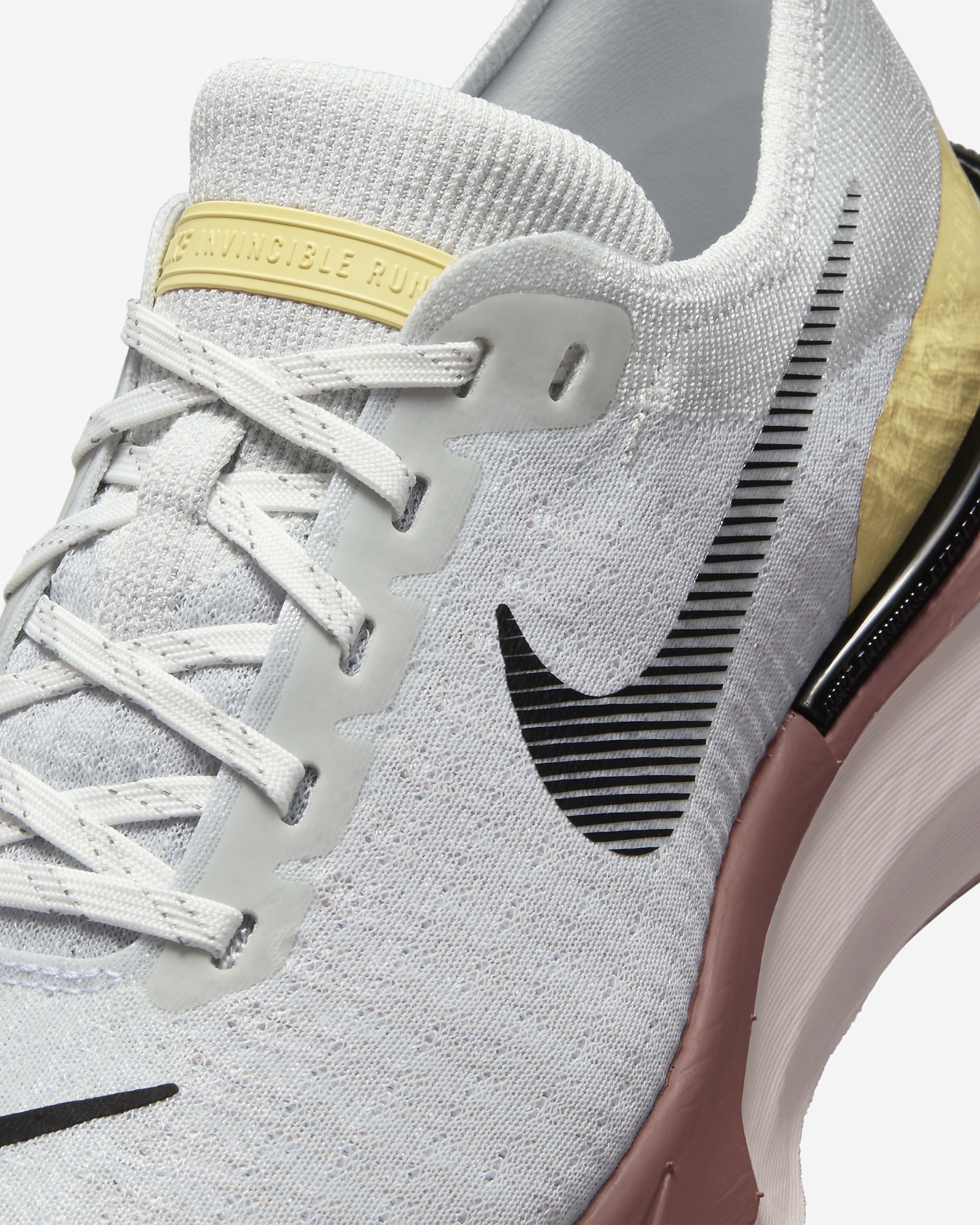 Nike Women's Invincible 3 Road Running Shoes (Extra Wide) - 7