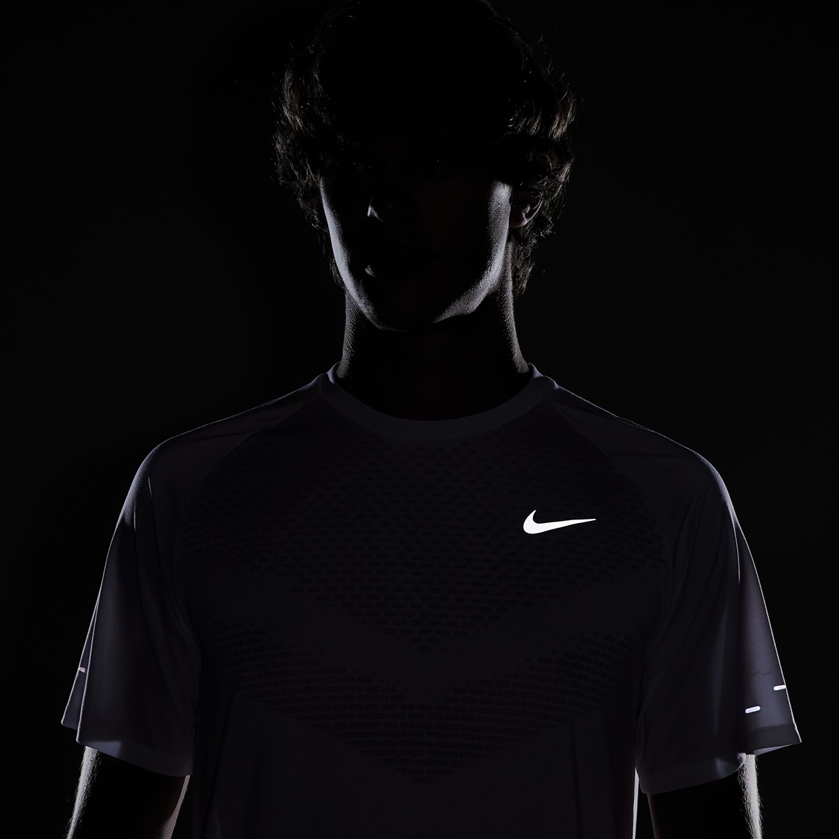 Nike Stride Shortsleeve - 5