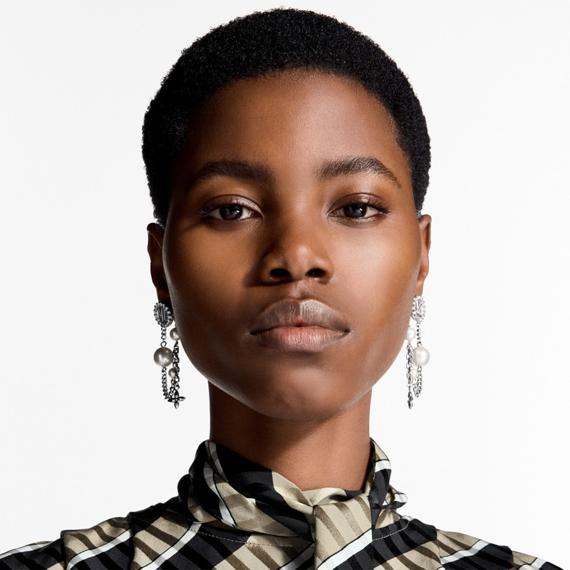 Midnight Pearl Earrings 4