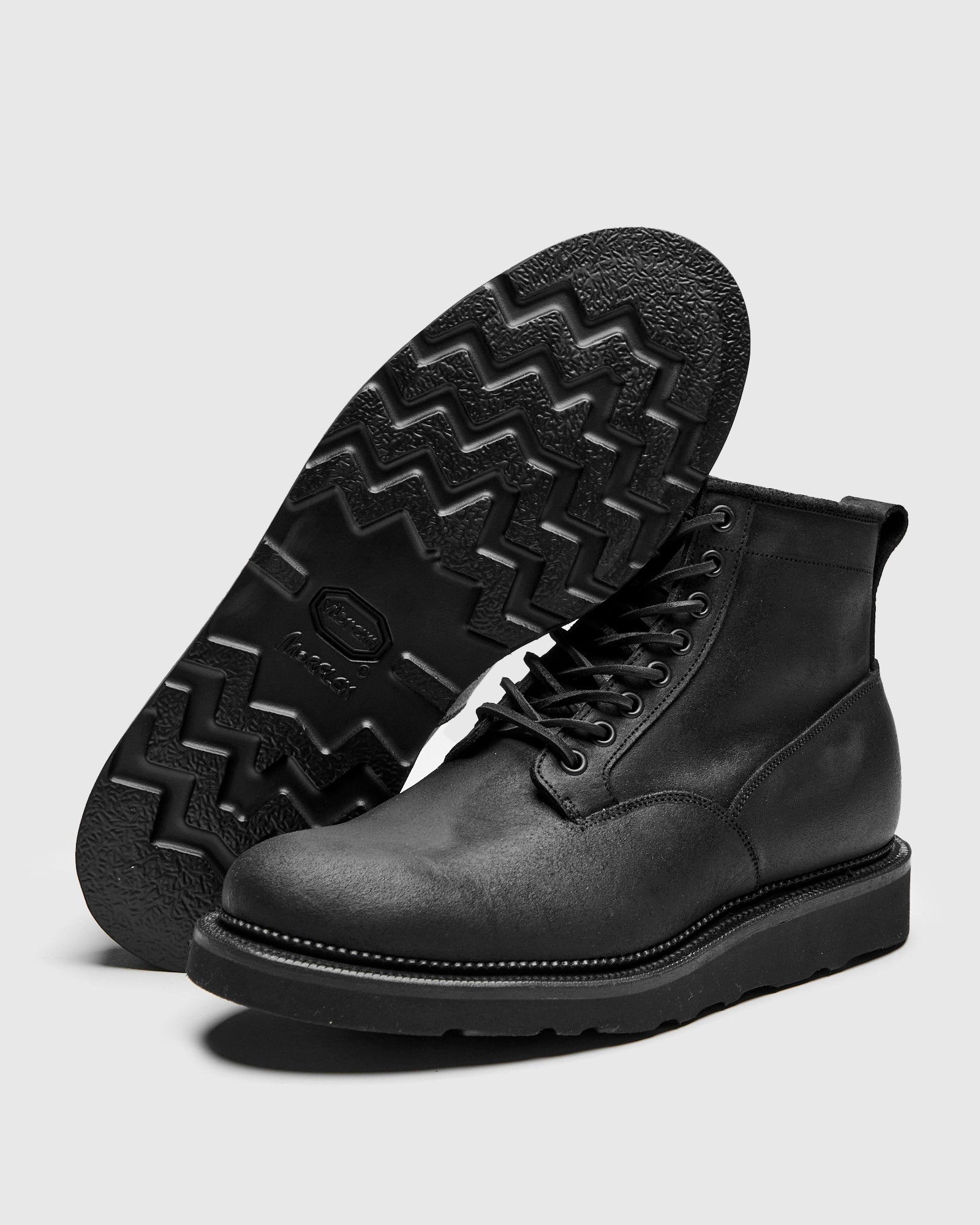 Scout Boot 1035 in Black Waxy Commander - 2