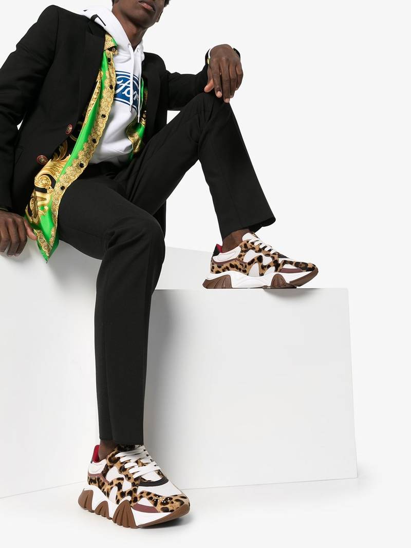 VERSACE leopard 인쇄 운동화 outlook