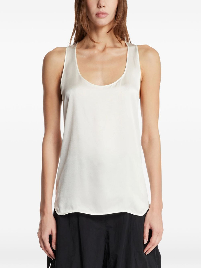 scoop-neck top 3