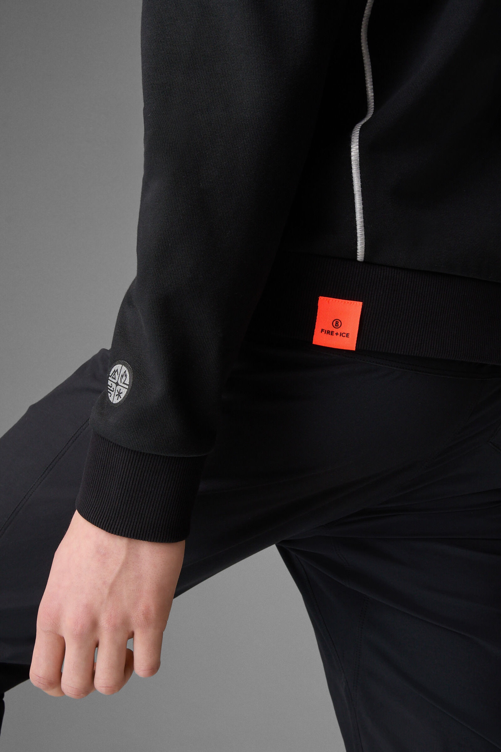 Majan Half-zip sweatshirt in Black - 5