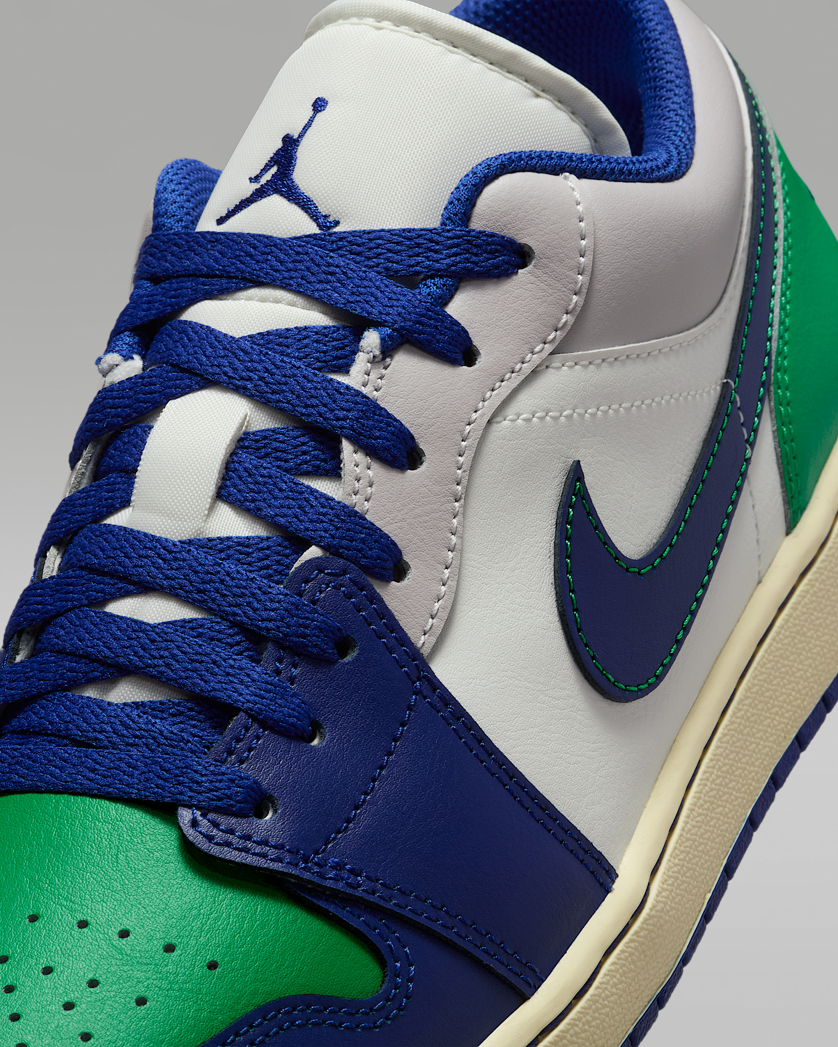 Air Jordan 1 Low Men's Shoes - 7