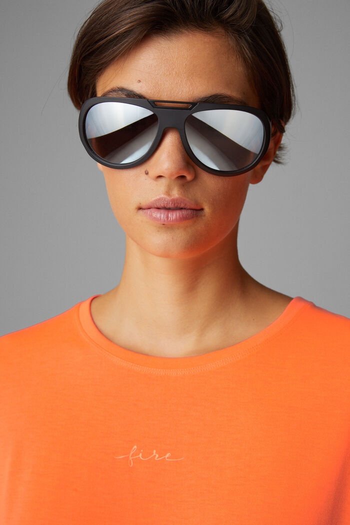 Evie T-shirt in Orange - 4
