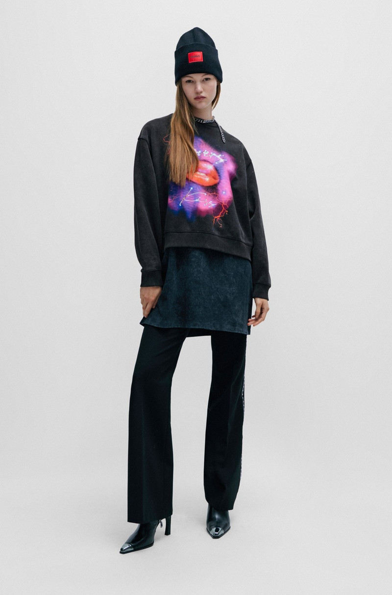 HUGO OVERSIZE-FIT SWEATSHIRT IN FRENCH TERRY WITH SEASONAL ARTWORK outlook