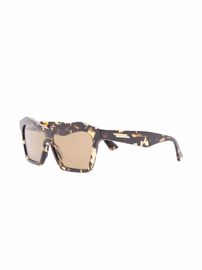 Bottega Veneta BV1093 cat-eye sunglasses outlook