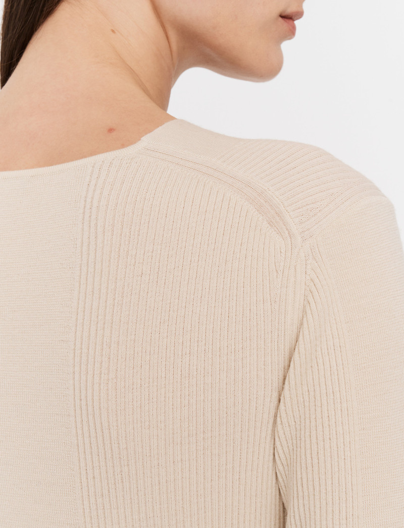 Fine Merino Rib V Neck Top 6