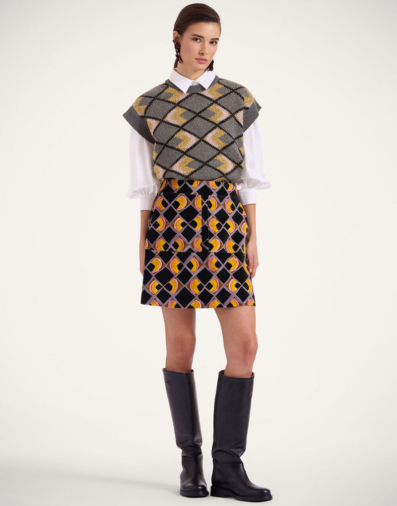 La DoubleJ Short Skirt outlook