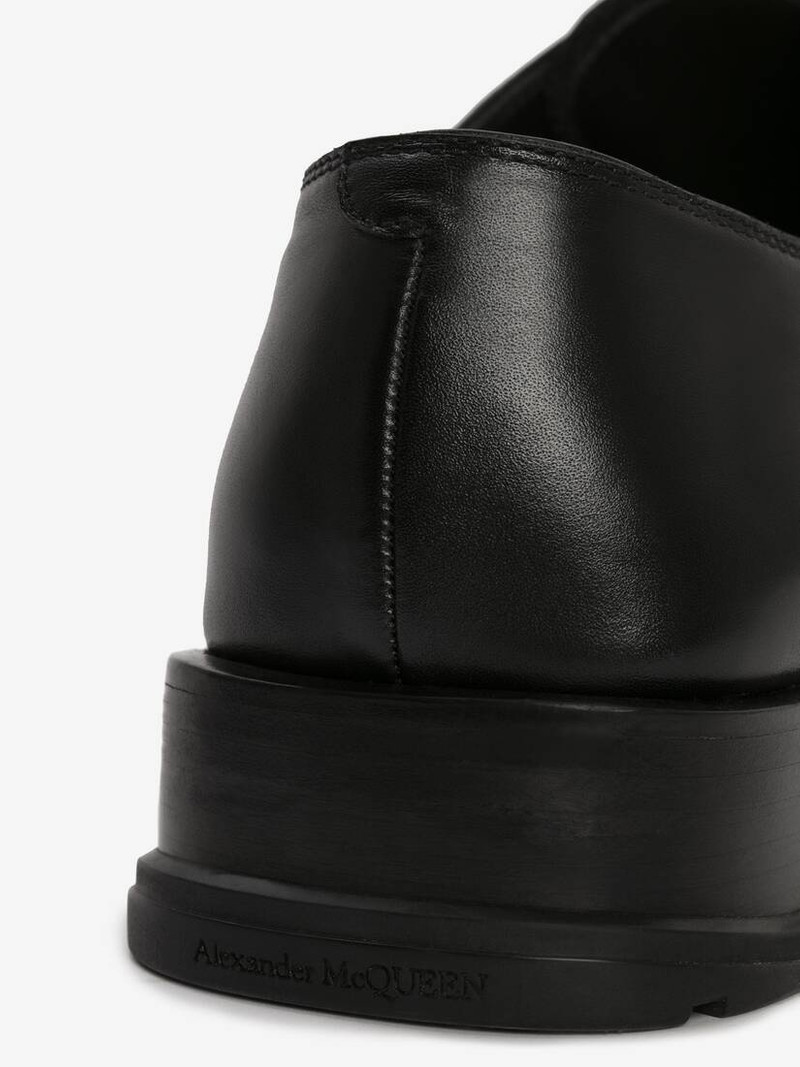 Slim Tread Lace-up in Black 5