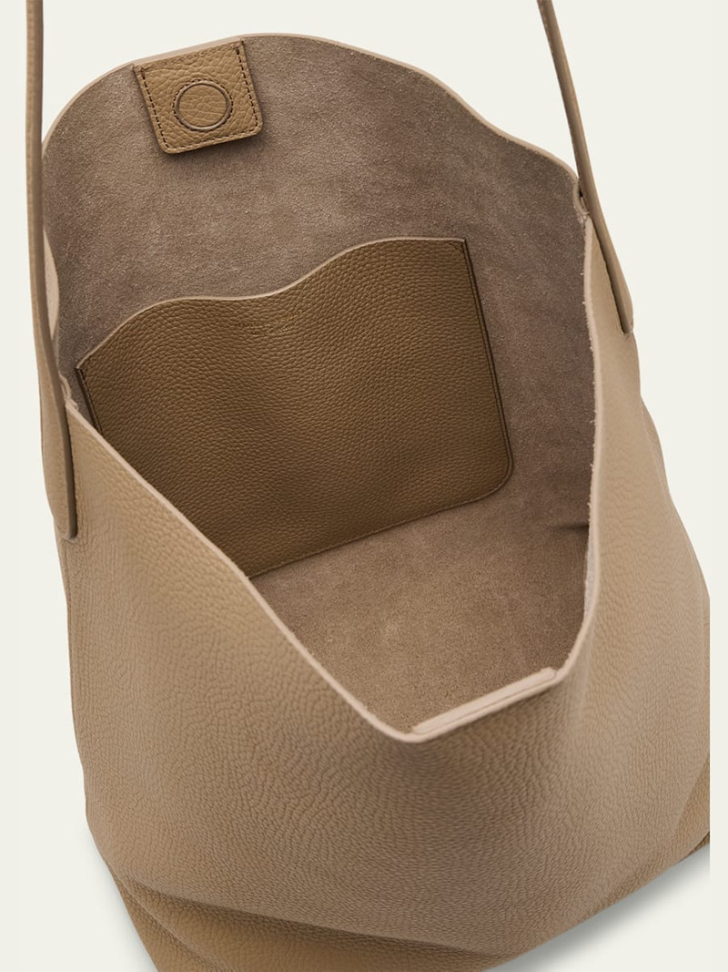 Everyday Leather Shoulder Bag 4