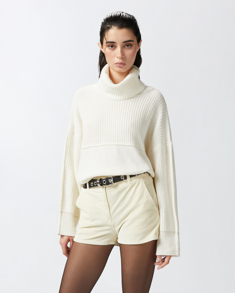 PINKO FINE WOOL AND CASHMERE TURTLENECK JUMPER outlook