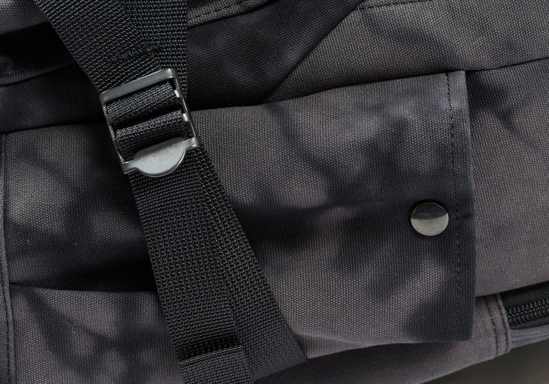 PALACE PORTER FIELD PACK 26 BLACK WAVE DYE 6