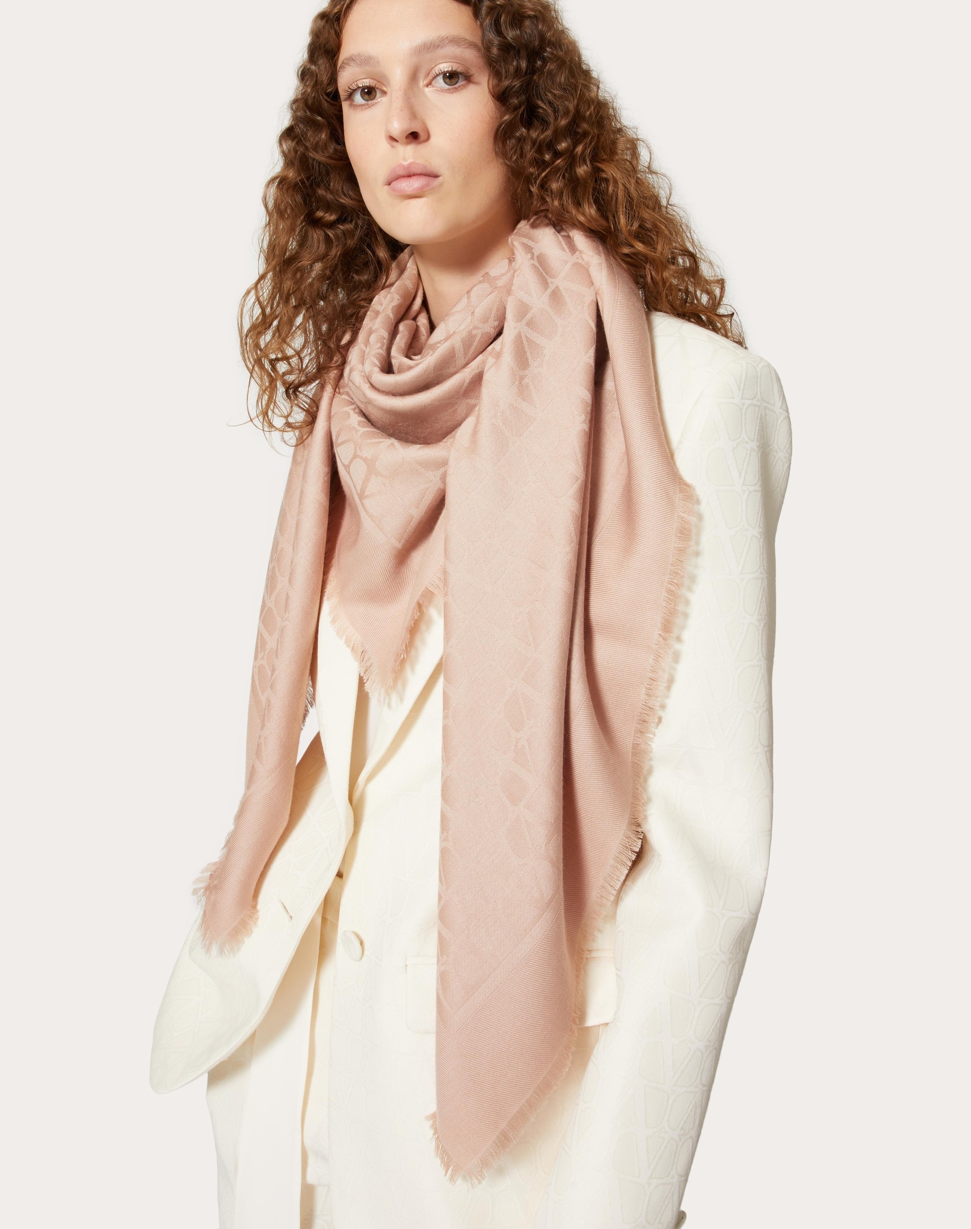 TOILE ICONOGRAPHE WOOL AND SILK SHAWL - 4