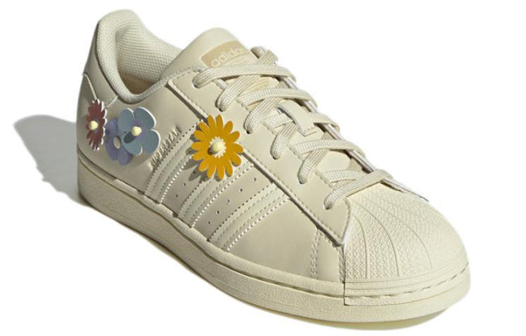 (WMNS) adidas Superstar 'Floral - Sand' GX2171 - 3