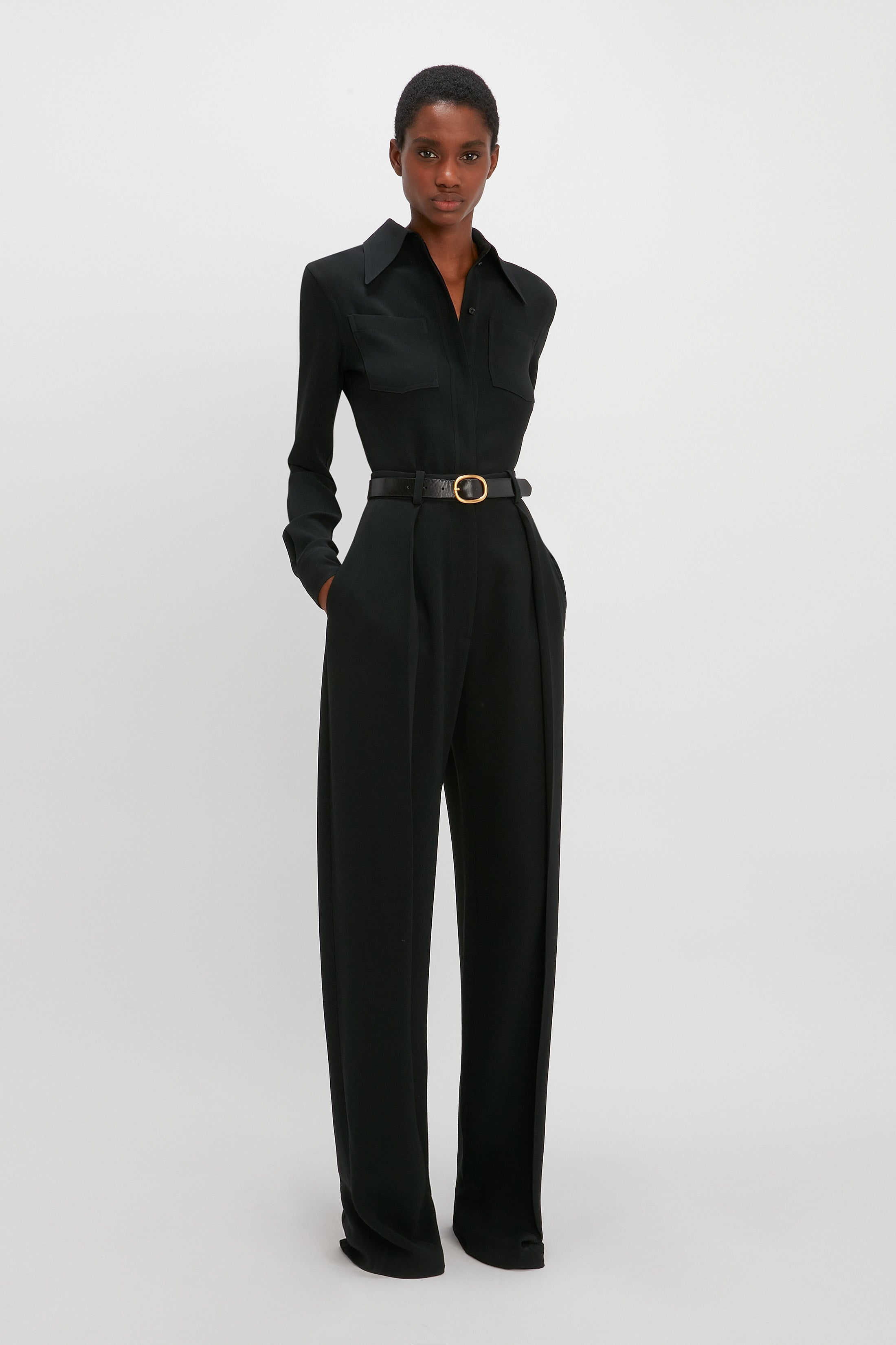 Wide Leg Pleated Trouser in Black - 3