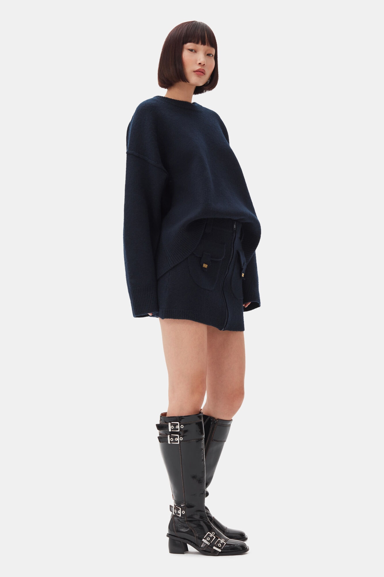DARK BLUE O-NECK SWEATER - 4