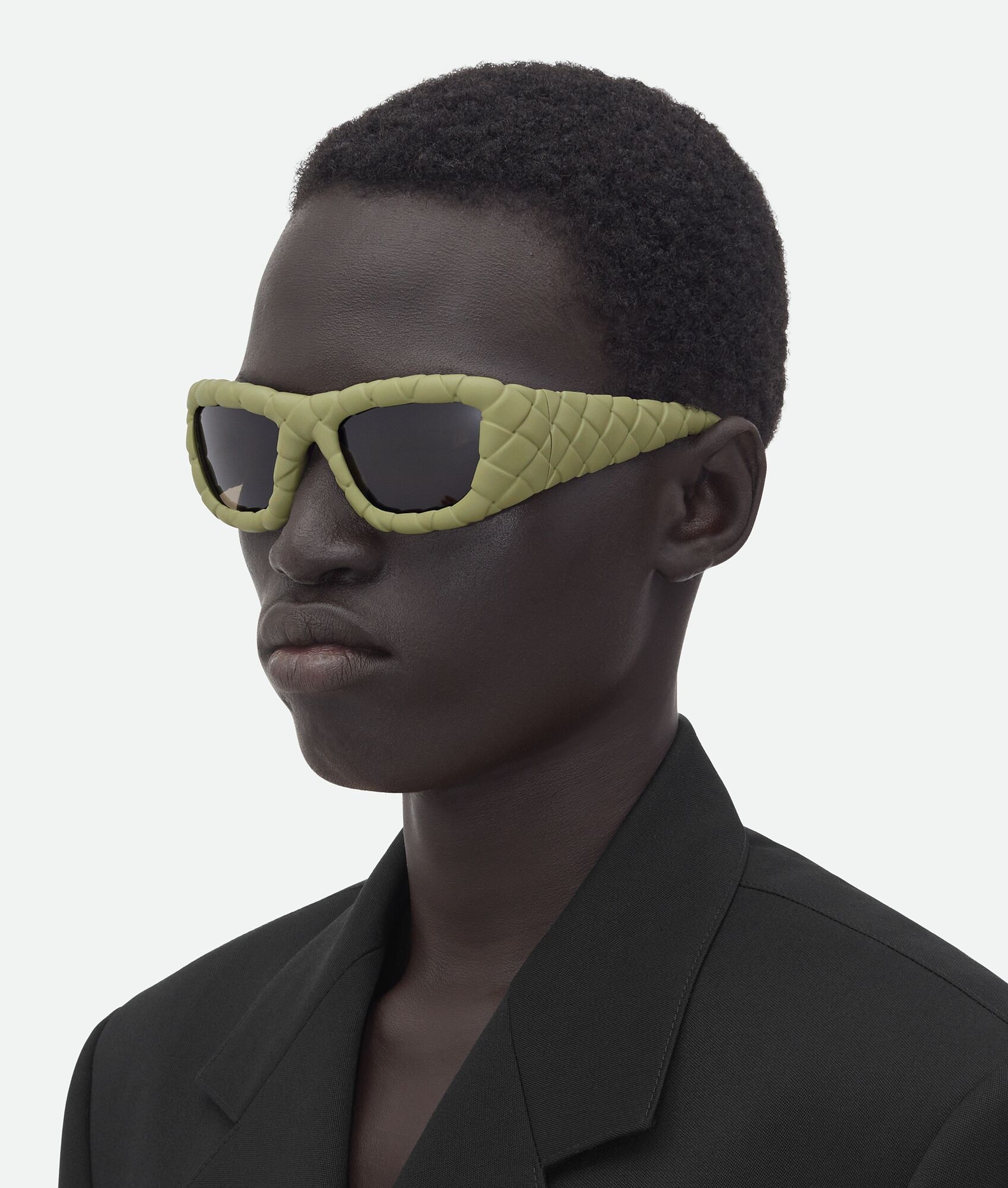 【関税＆送料込み】Bottega Veneta Intrecciato Sunglasses Bottega Veneta® Intrecciato Square Sunglasses in Black/grey