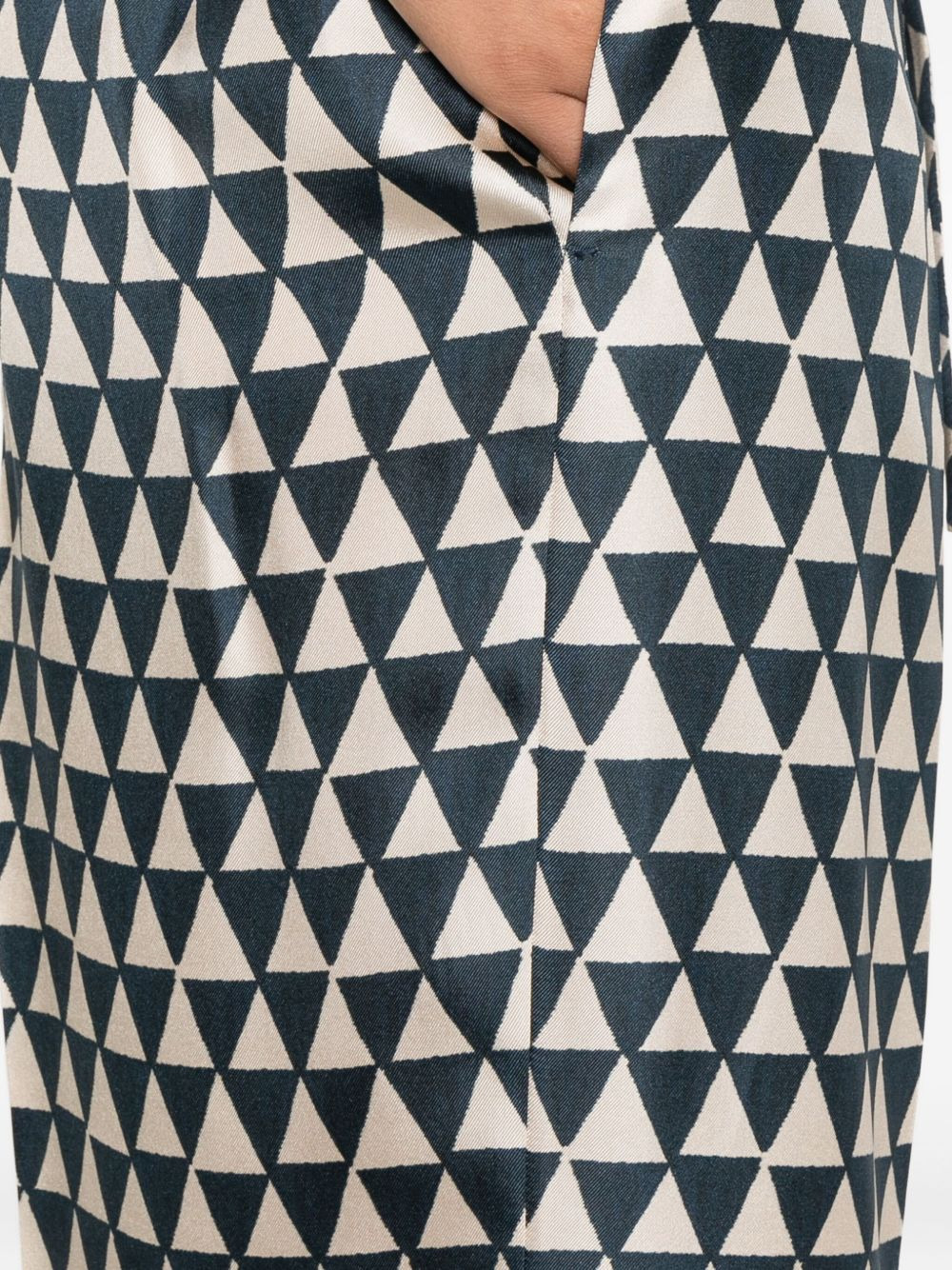 triangle-pattern silk trousers - 5