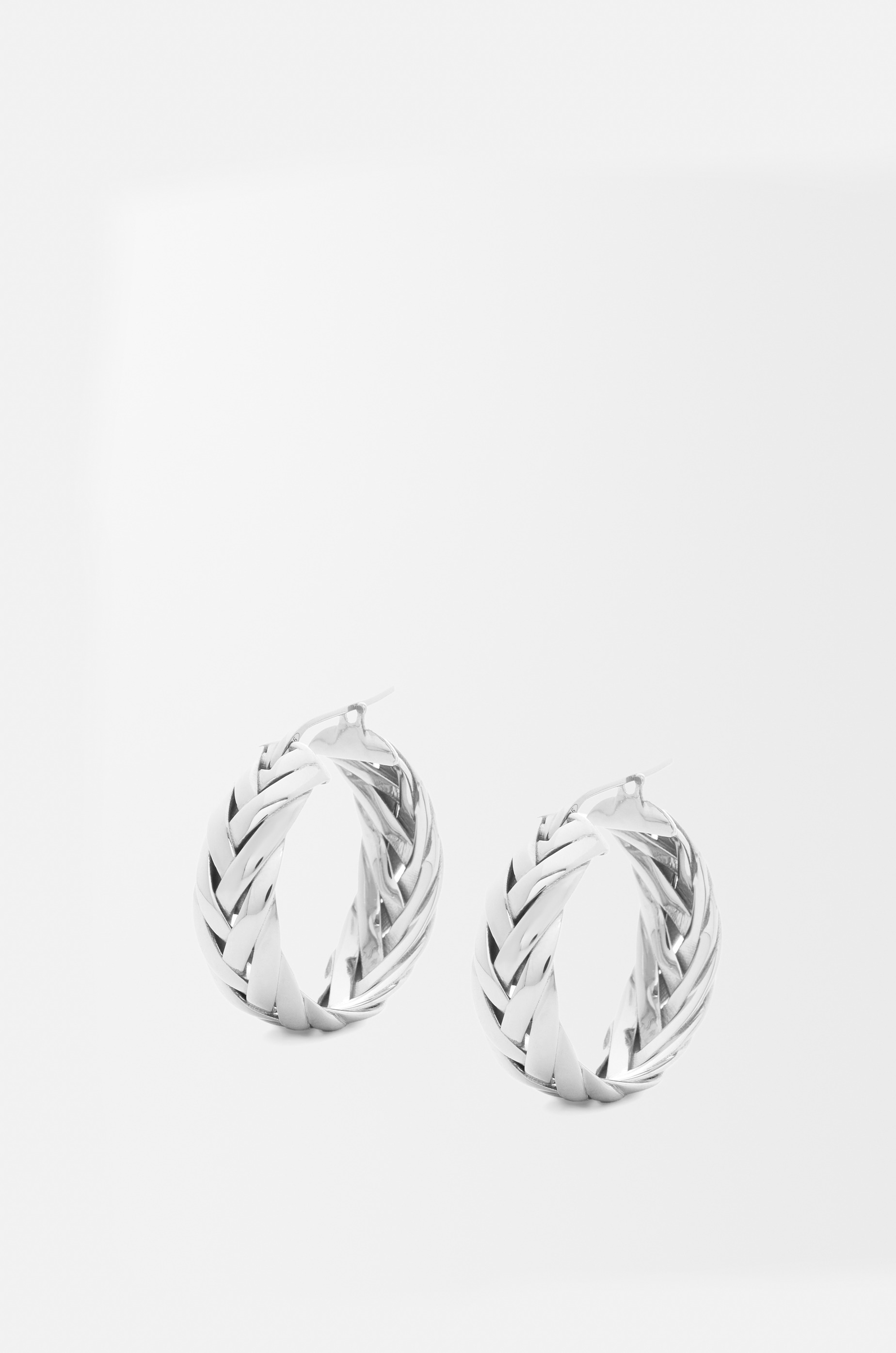 Braided hoop earrings in sterling silver - 1
