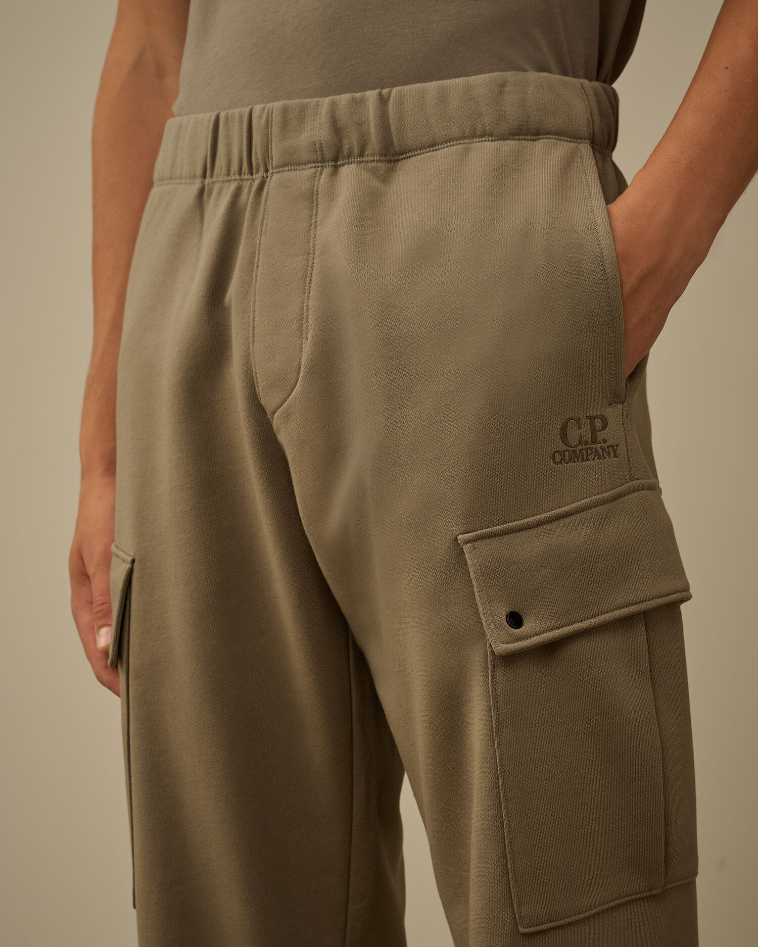 Diagonal Raised Fleece Cargo Sweatpants - 5