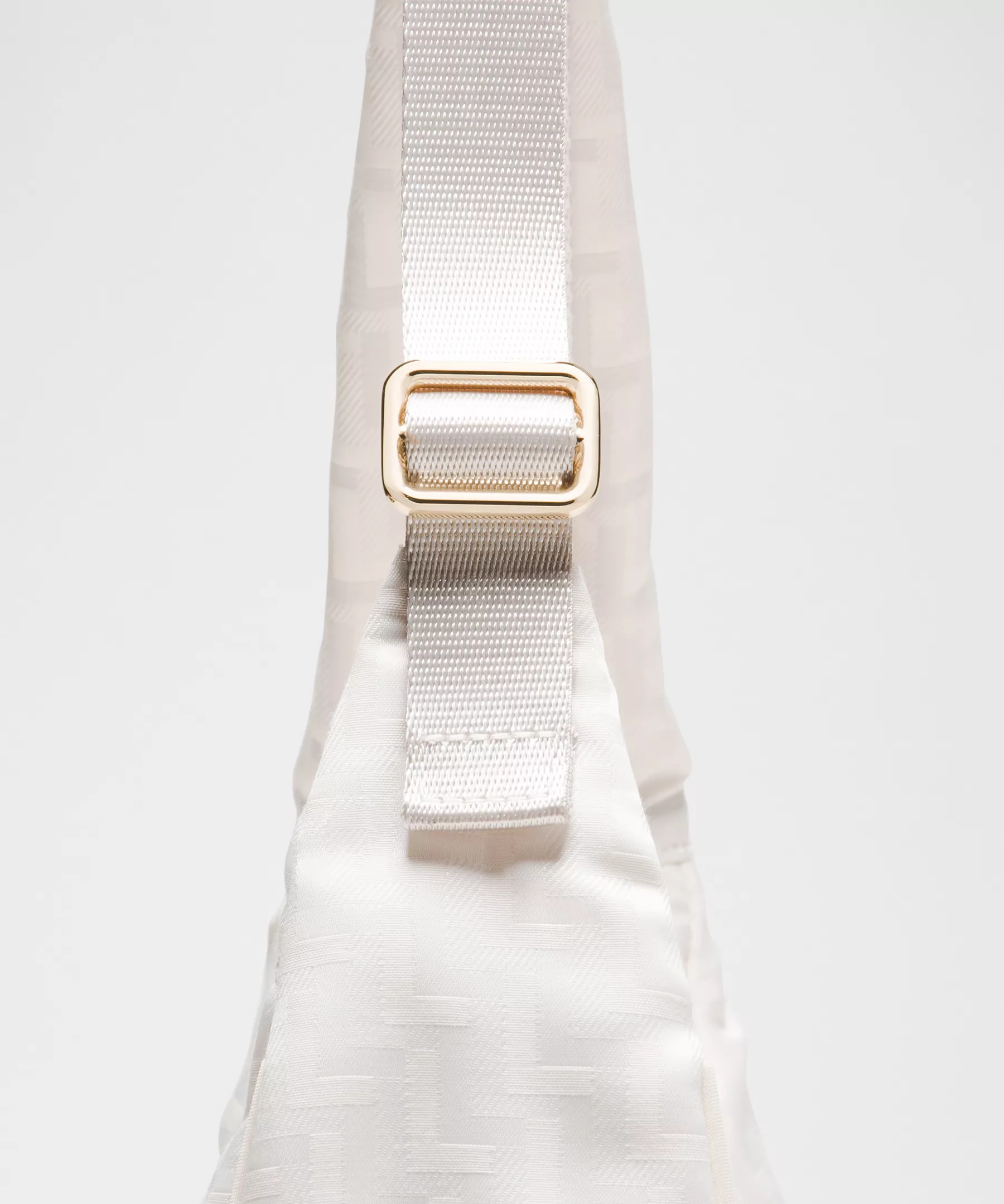 City Essentials Shoulder Bag 4L *L Monogram Jacquard - 4