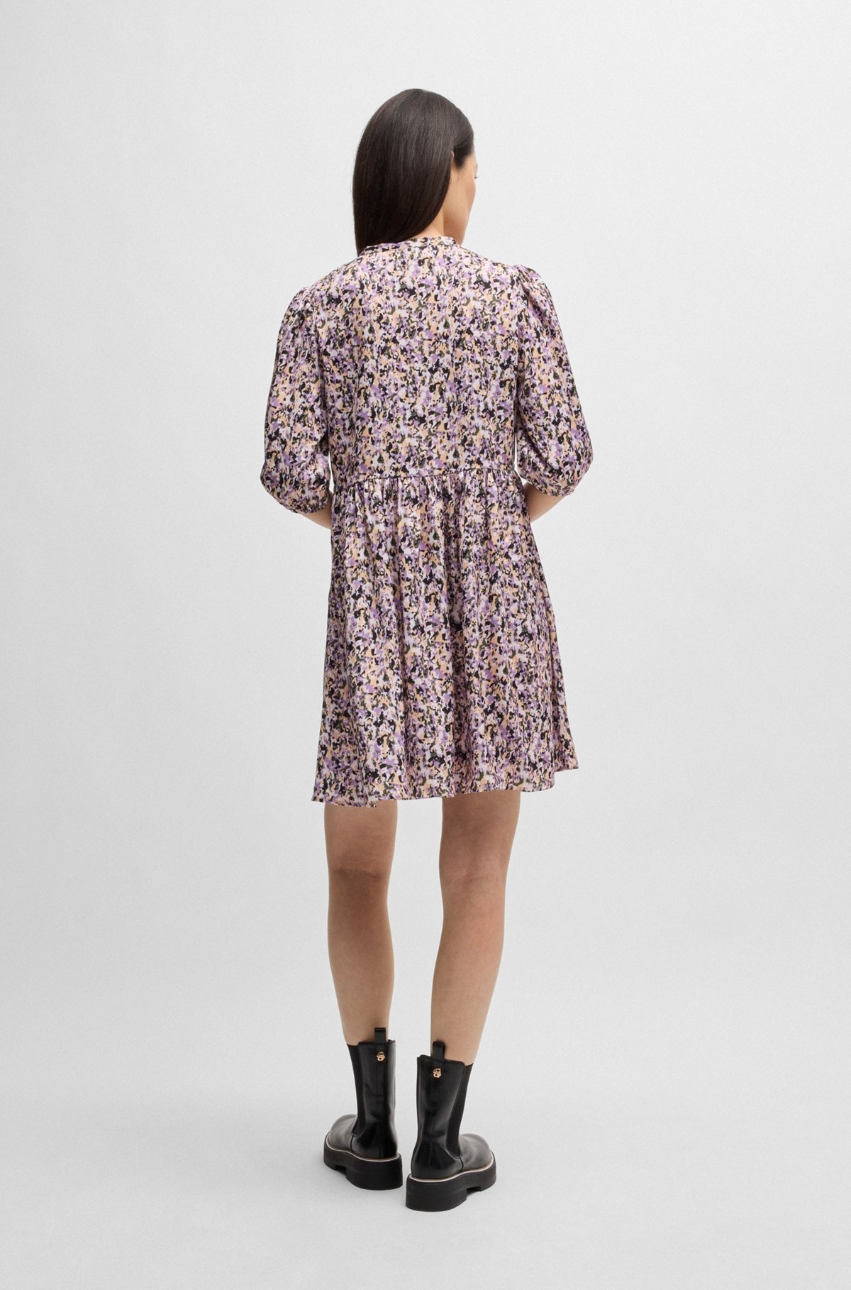 CROPPED-SLEEVE DRESS IN HAMMERED SATIN WITH SEASONAL PRINT - 4