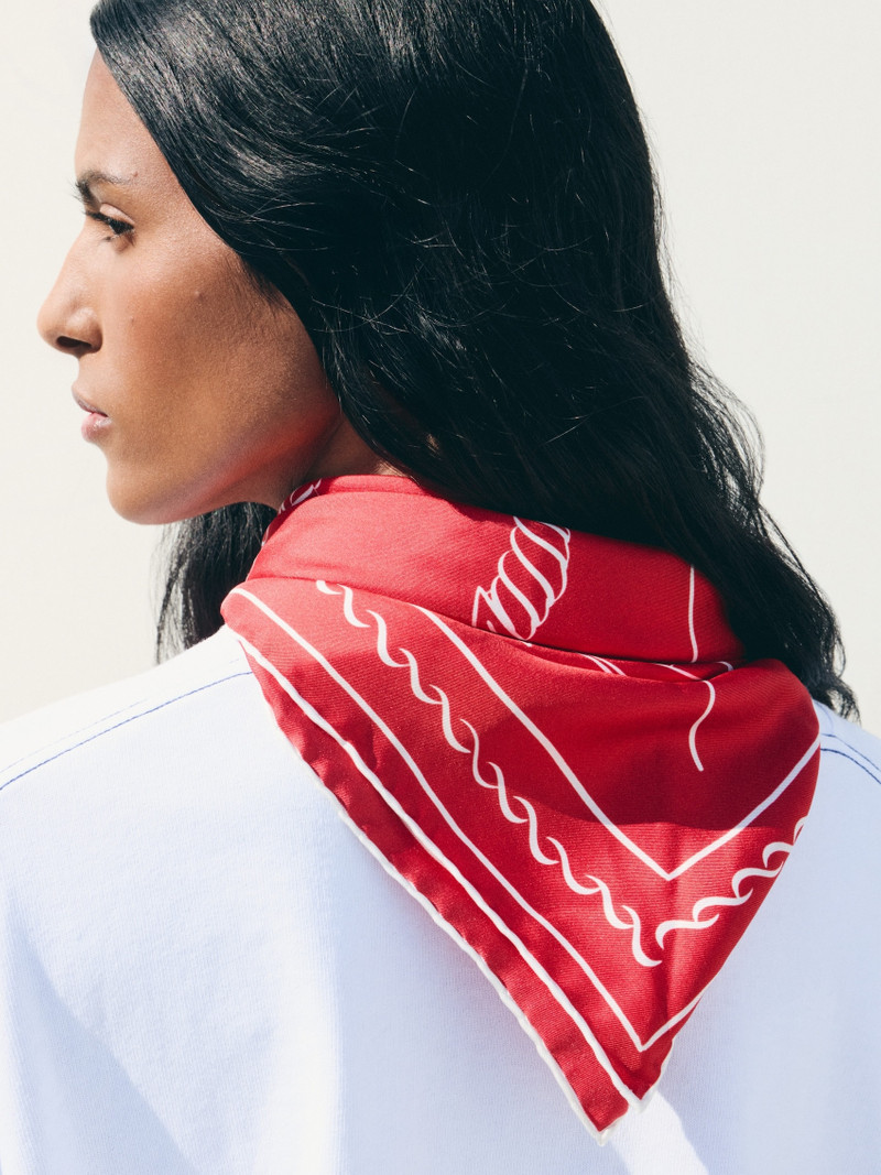 JACQUEMUS The Ancre scarf outlook