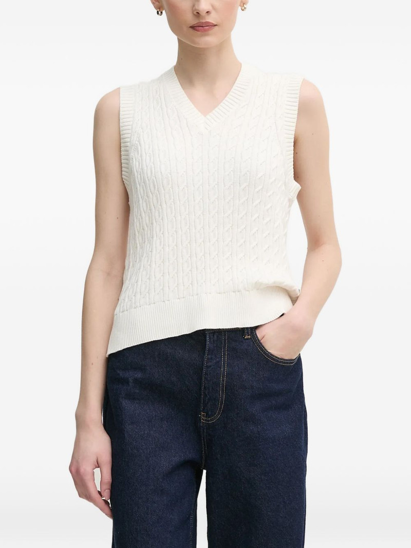 Hartland vest 1