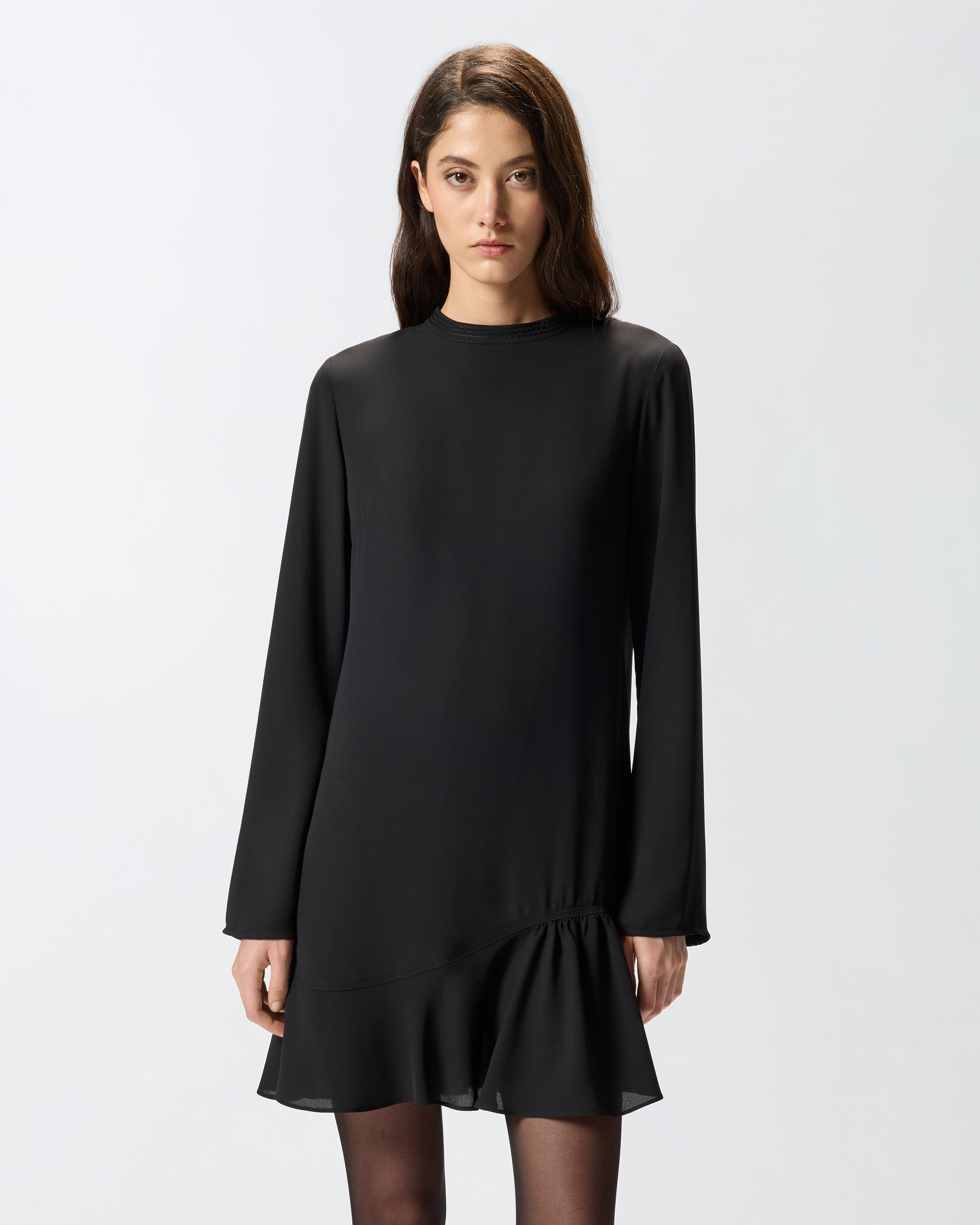 SOFT SHORT TECHNICAL CREPE DRESS - 2