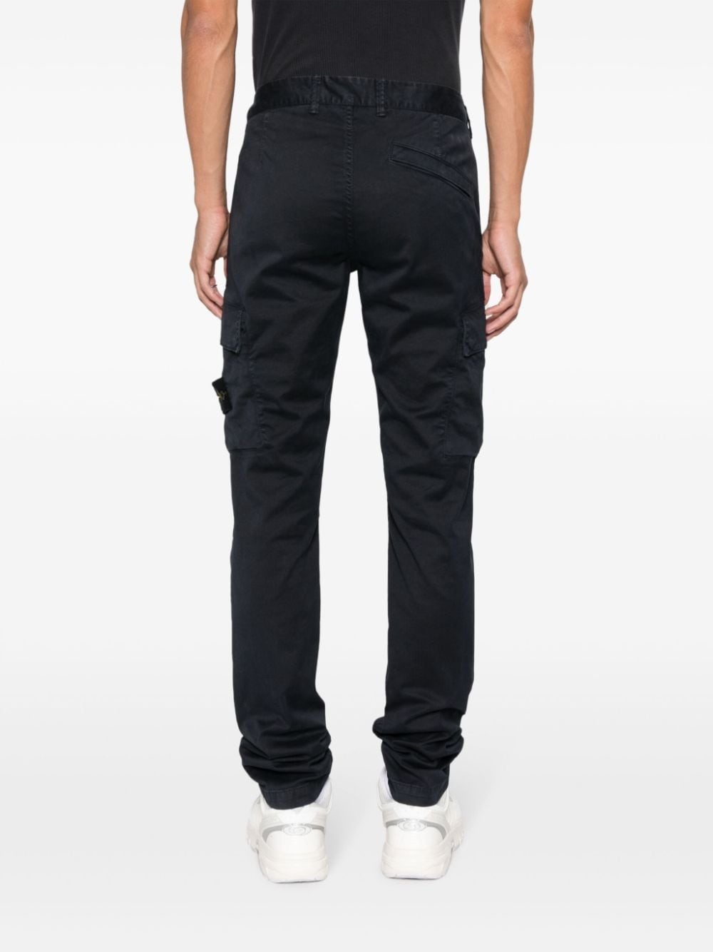 Compass-badge tapered cargo trousers - 4