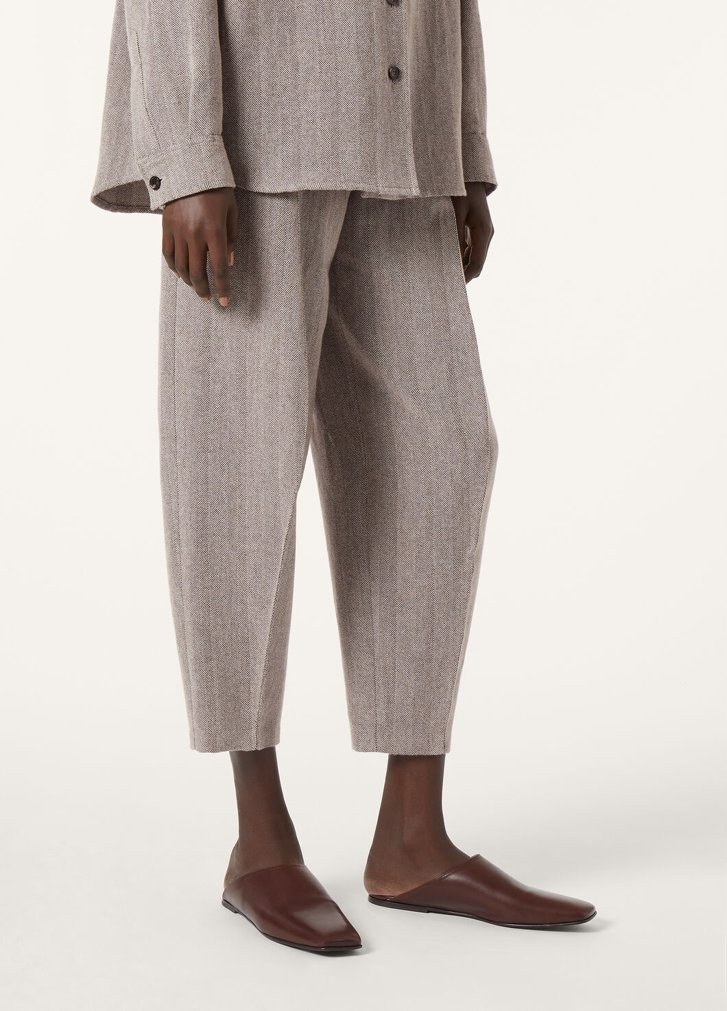 Dan Pants - 4