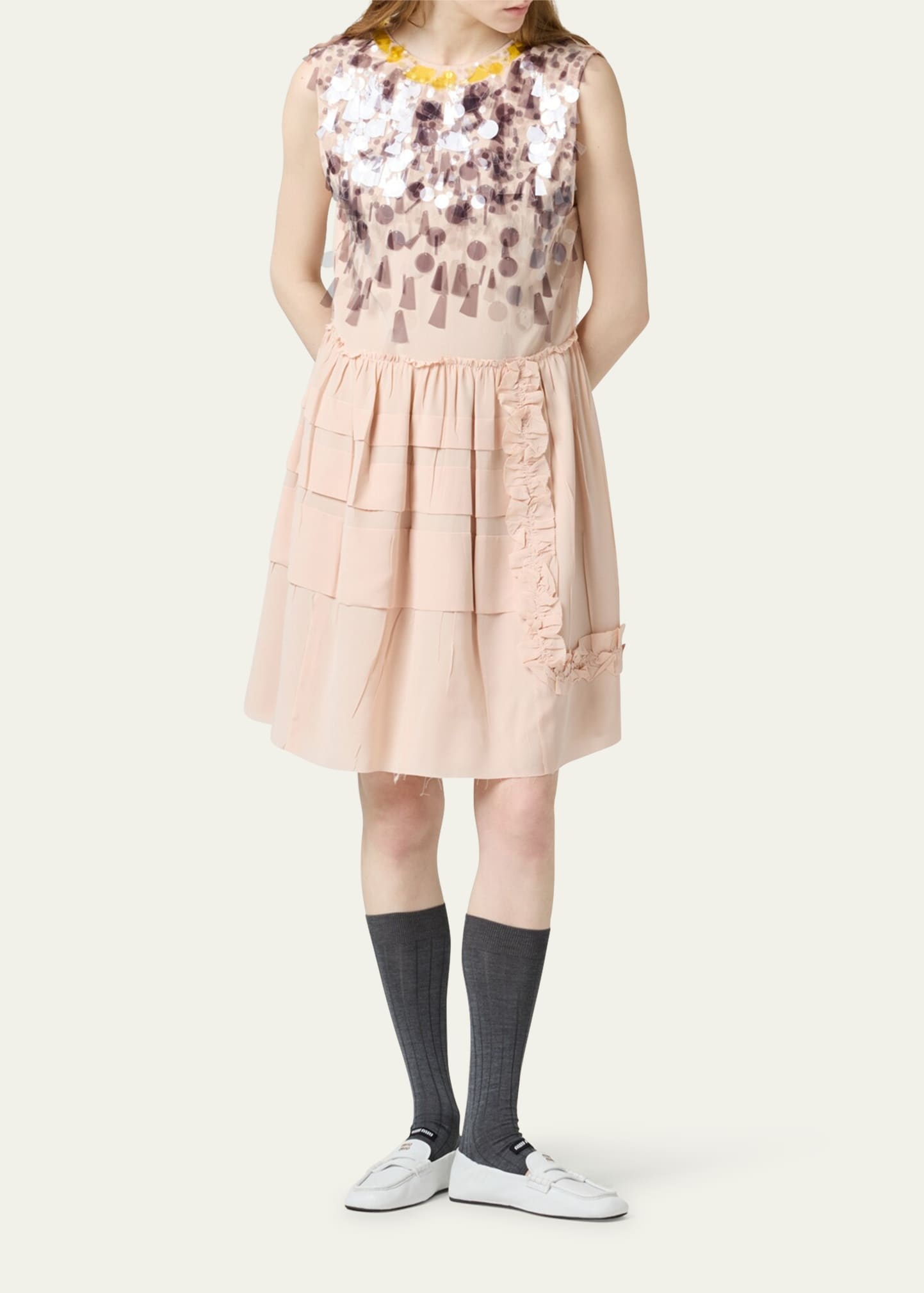 Sleeveless Knee Length Dress With Crystal Embroidery And Ruffles - 2