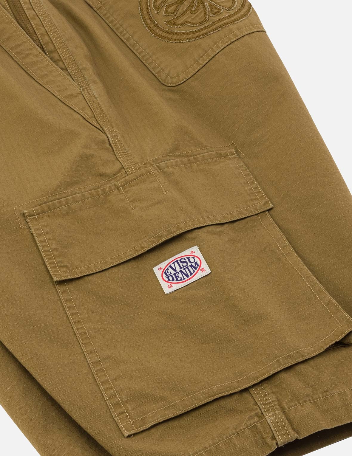 Kamon and "91" Appliqué Embroidery Regular Fit Cargo Shorts - 7