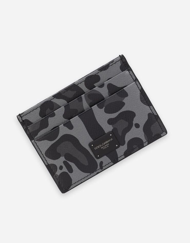 Dauphine calfskin card holder with leopard print against a gray background - 4