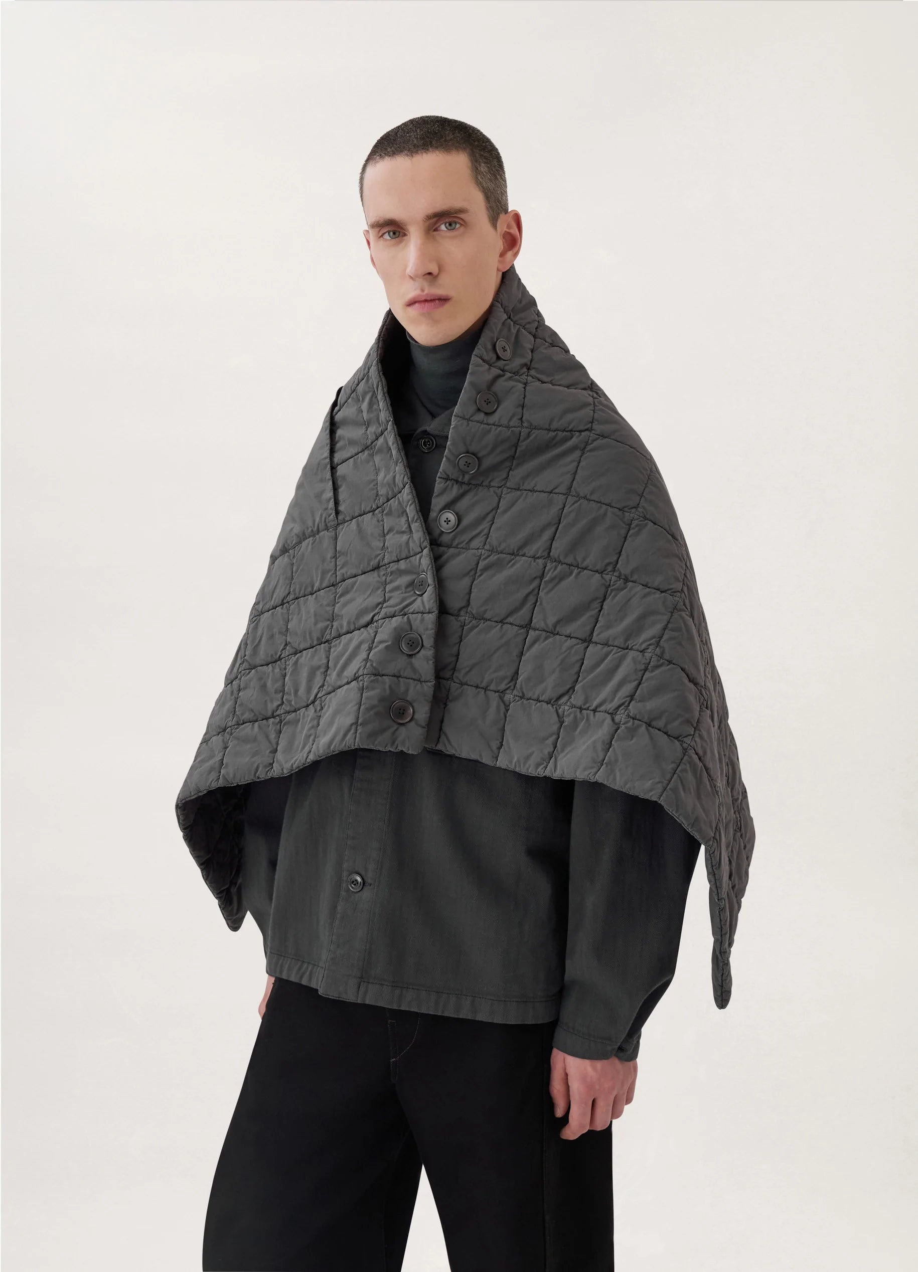 WADDED BLANKET
COTTON NYLON - 3