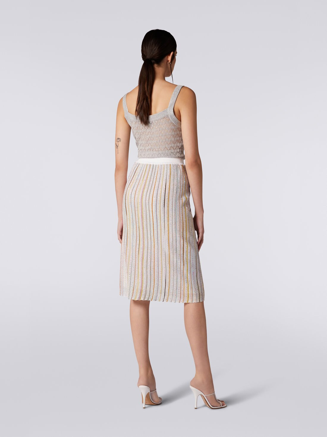 Longuette skirt with side buttoning - 4