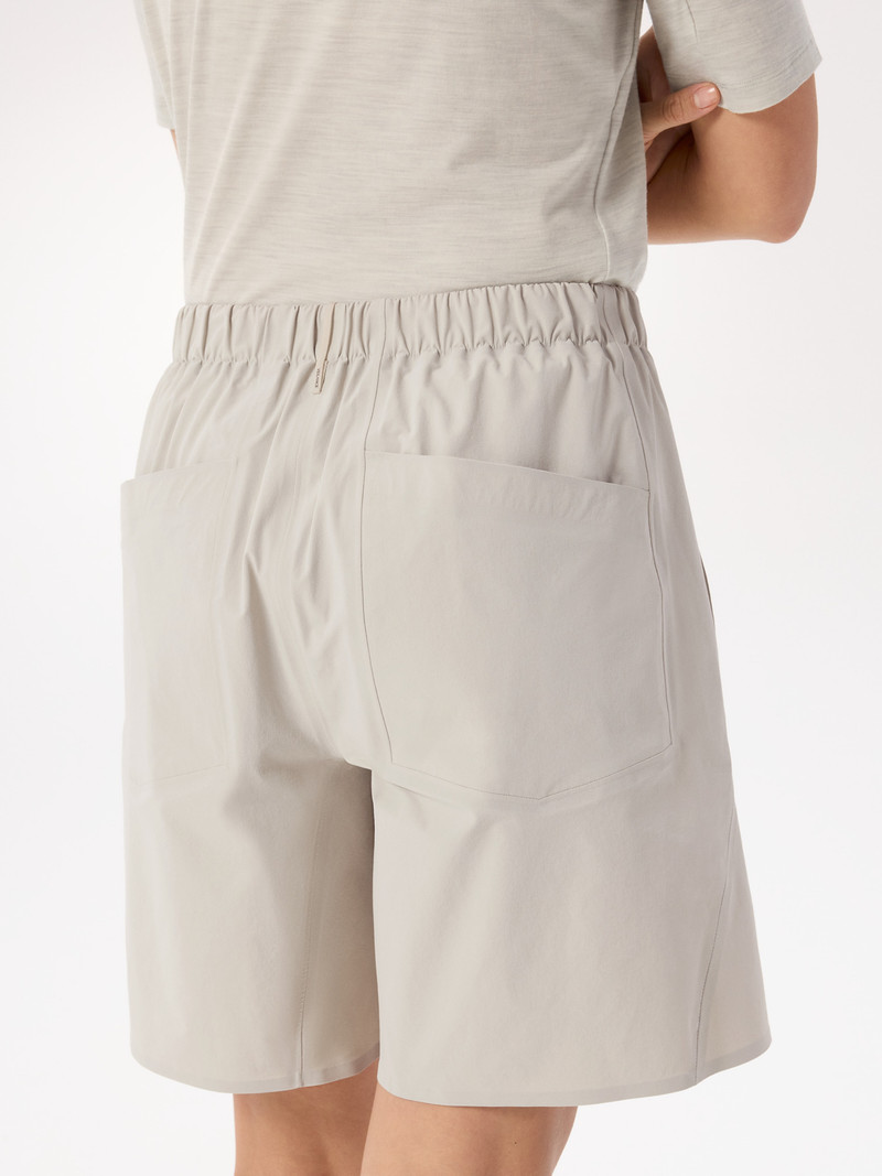 Dias Short 9