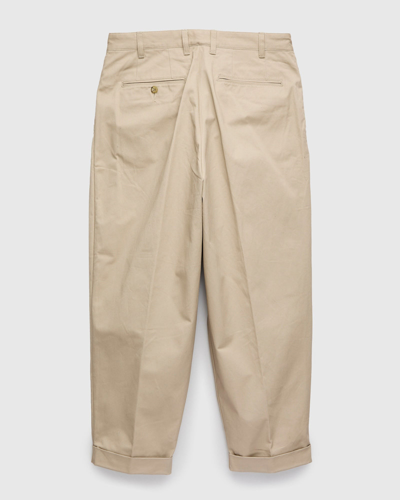 BEAMS PLUS 2-Pleat Twill Trousers in Khaki outlook
