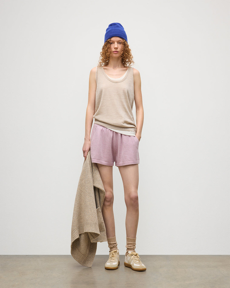 Johnstons of Elgin Cove Light Pink Cashmere Shorts outlook