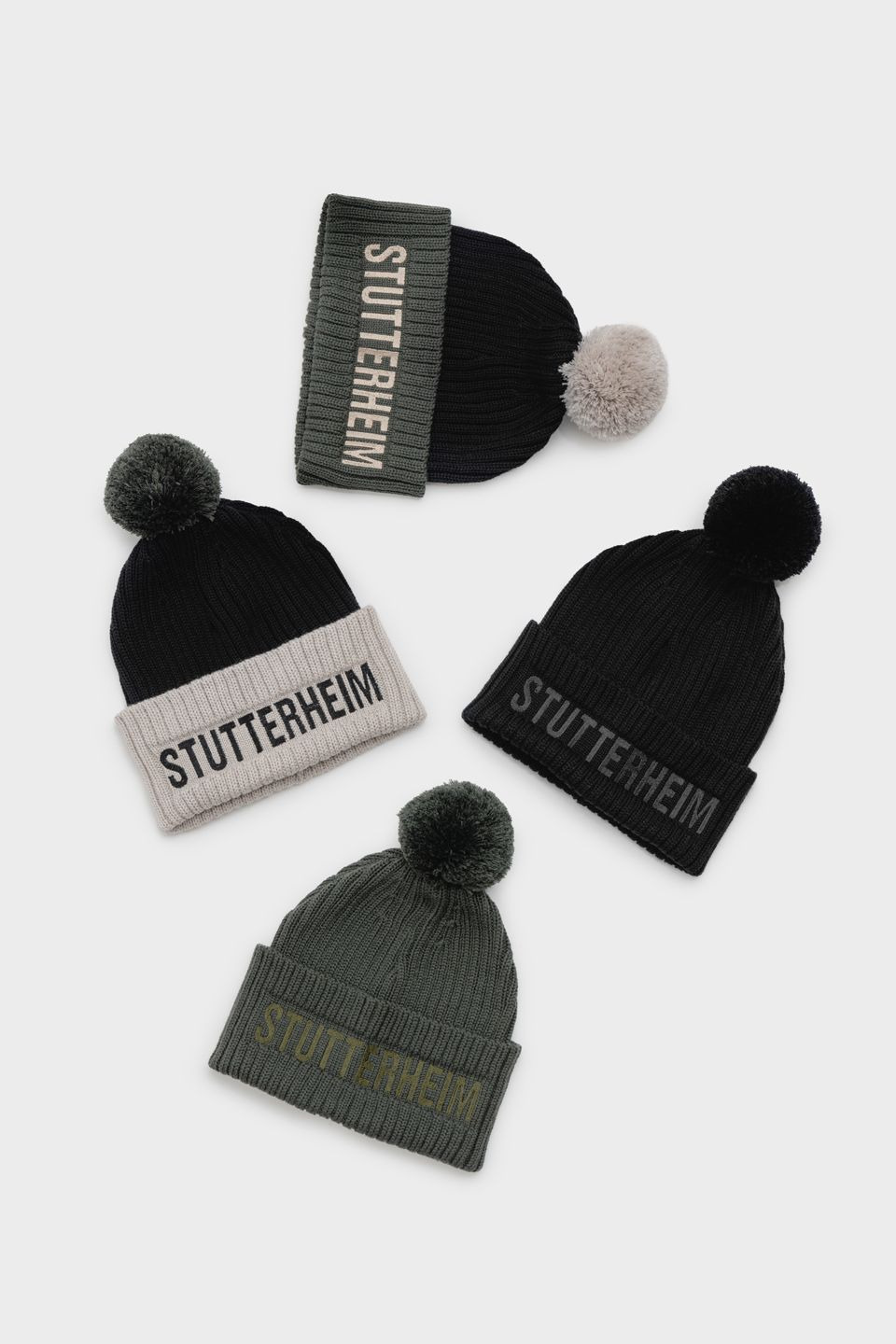 April Beanie Black - 11