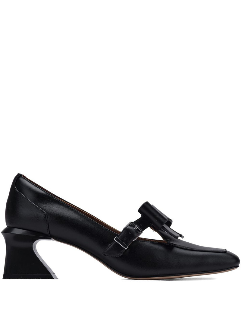 bow buckle leather pumps 1